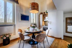 Aqua Noir - A Hidden Haven Viareggio