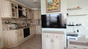 Luxury Sea Sunset Deluxe Apartment