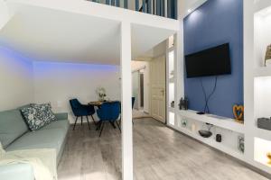 Kazinczy Apartment in Vibrant Area