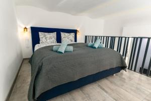 Kazinczy Apartment in Vibrant Area