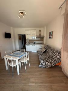 Appartamento Morelli Beach - Via Massetana 21