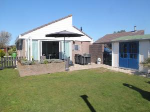 Luxury Home in Egmond aan den Hoef with Garden