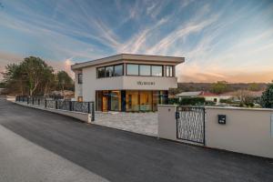 VSG Resort - 200m from Beach, Pool, Sauna & Jacuzzi