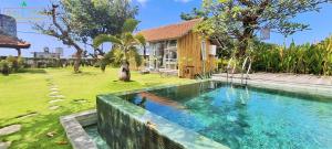 Rumah Putih Beachfront Bungalow