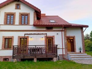 Apartamenty LOS NOBLES w spokojnej okolicy w pobliżu jeziora