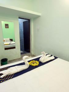 Vel Rooms