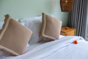 Berawa 2BR Villa Private Pool & Scenic Rooftop
