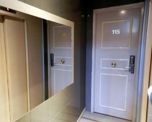 Auberges de jeunesse Antares hostel : Lit dans Dortoir Mixte de 6 Lits