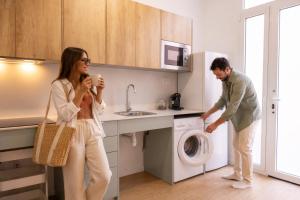 FLORIT FLATS - The Maritim Metro Station Suites