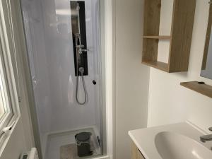 Bungalow convivial à Saint-Brevin-les-Pins avec piscine - 32 m²
