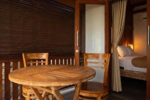 KETUT JOGLO 2 BR VILLA near PADANG-PADANG BEACH