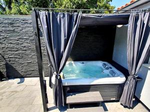 Beautiful house with large terrace and jacuzzi