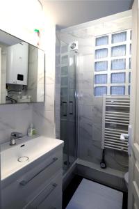 APPARTEMENT AU CŒUR DE MARAIS DANS CENTRE de PARIS