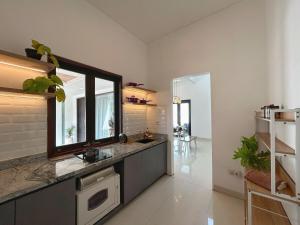 Nenangi Villa Bali -3BR Spacious with enclosed living & Lap Pool in Sunset Road