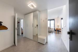 Arena Lake Apartment - VIVO & City w free parking