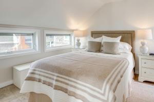 Spectacular Views! Oceanfront Unit in Provincetown