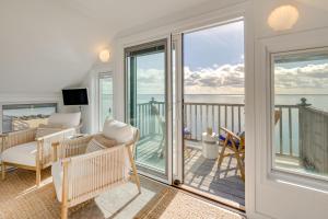 Spectacular Views! Oceanfront Unit in Provincetown