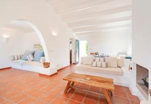 Casa Maitzgon - Renovada casa con piscina y jardín