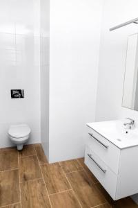 Apartment Quiet Street 11, 4E