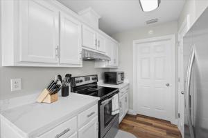 Pier Pressure - 301 Port Royal St