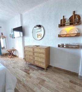 Stylish Suite with Beach Access