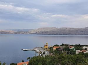 Americana Karlobag Apartments