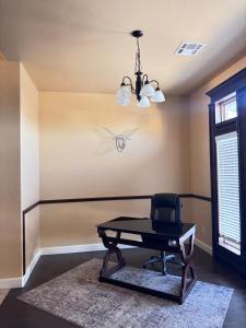 Live Like a Local Stay Like a Guest