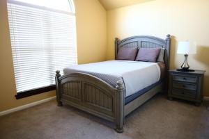 Live Like a Local Stay Like a Guest