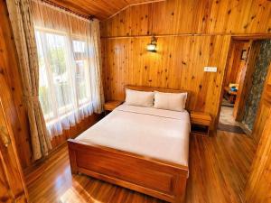 Shikher Guest House