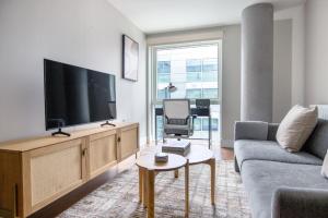 Central London Luxe Flat - Sleeps 4 - Fast WiFi
