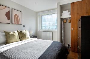 Central London Luxe Flat - Sleeps 4 - Fast WiFi