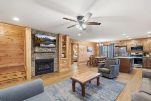 Memory Maker Lodge:Hot Tub, Multicade, Grill, MORE