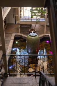 Frenchmen 2BR Retreat w Pool & Hot Tub Access