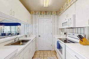 Sea Colony --- 21013 Greenway Ct.