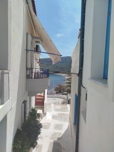 Almyra traditional residence