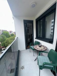 Eva Apartment - City Center, Free Garage Parking & Balcony View