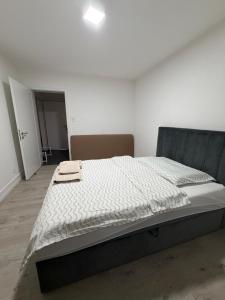 Tahir Flat