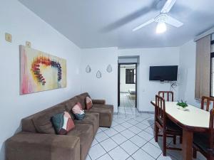 Apê Completo, AC, Wi-Fi | 300m Praia Canasvieiras