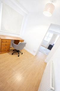 4 bedhouse in borehamwood with large onsite parking