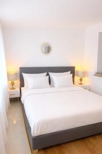 Plac 14- Apartamenty i pokoje w centrum