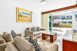 Cozy condo with pool & AC - family base near beach & activities, shared hot tub