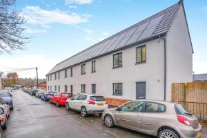 3 Bed in Newport oc-p34125