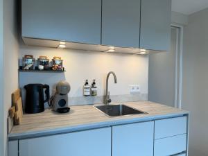 DANI AAN ZEE - Zandvoort - Free parking