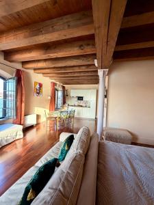 Molino Stucky Studio - canal view