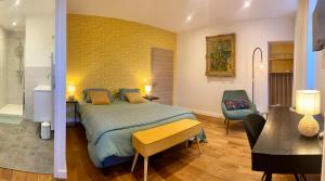Au fil du temps - maison de charme - appartement T2 - studio - 2 chambres - jardin
