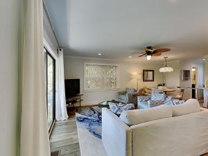 Cassine Gardens #101