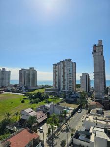 Apto.napraia BEACH 901 em Piçarras com vista mar