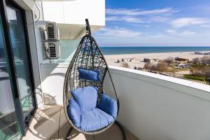 Sea View Escape in Axxis Nova