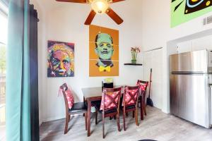 Retro Color Retreat