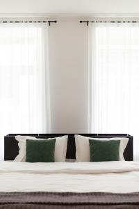 M&D Golden Lion, Residence Halytska 12